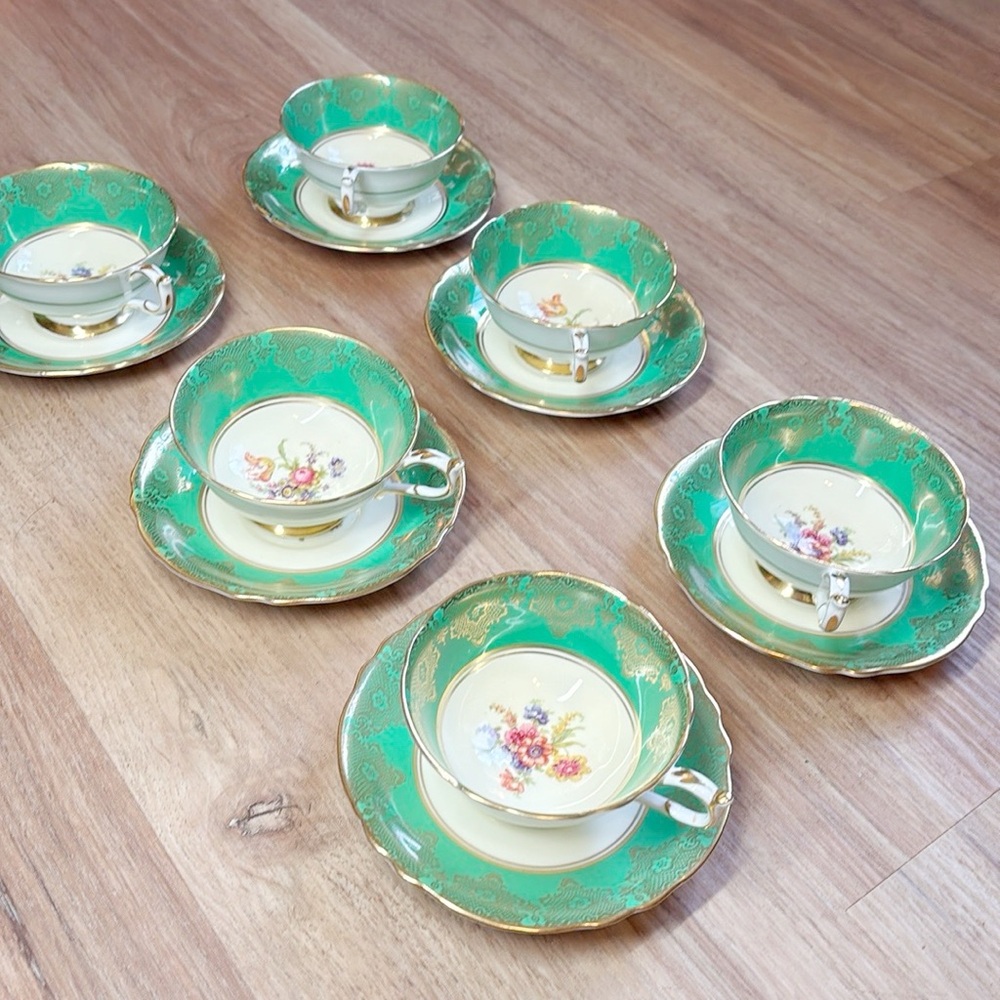 (6) Vintage Paragon Fine Bone China Tea Cup & Saucer Floral Set